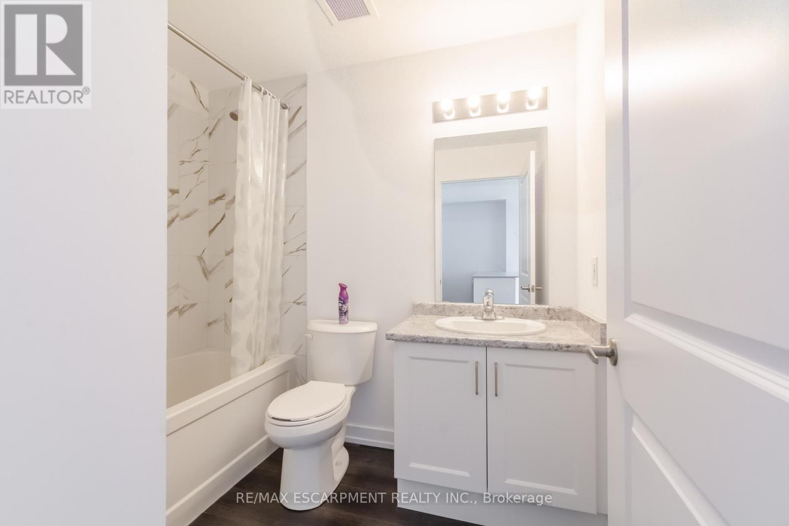 524 - 10 Mallard Trail, Hamilton, Ontario  L8B 2A7 - Photo 25 - X13096136