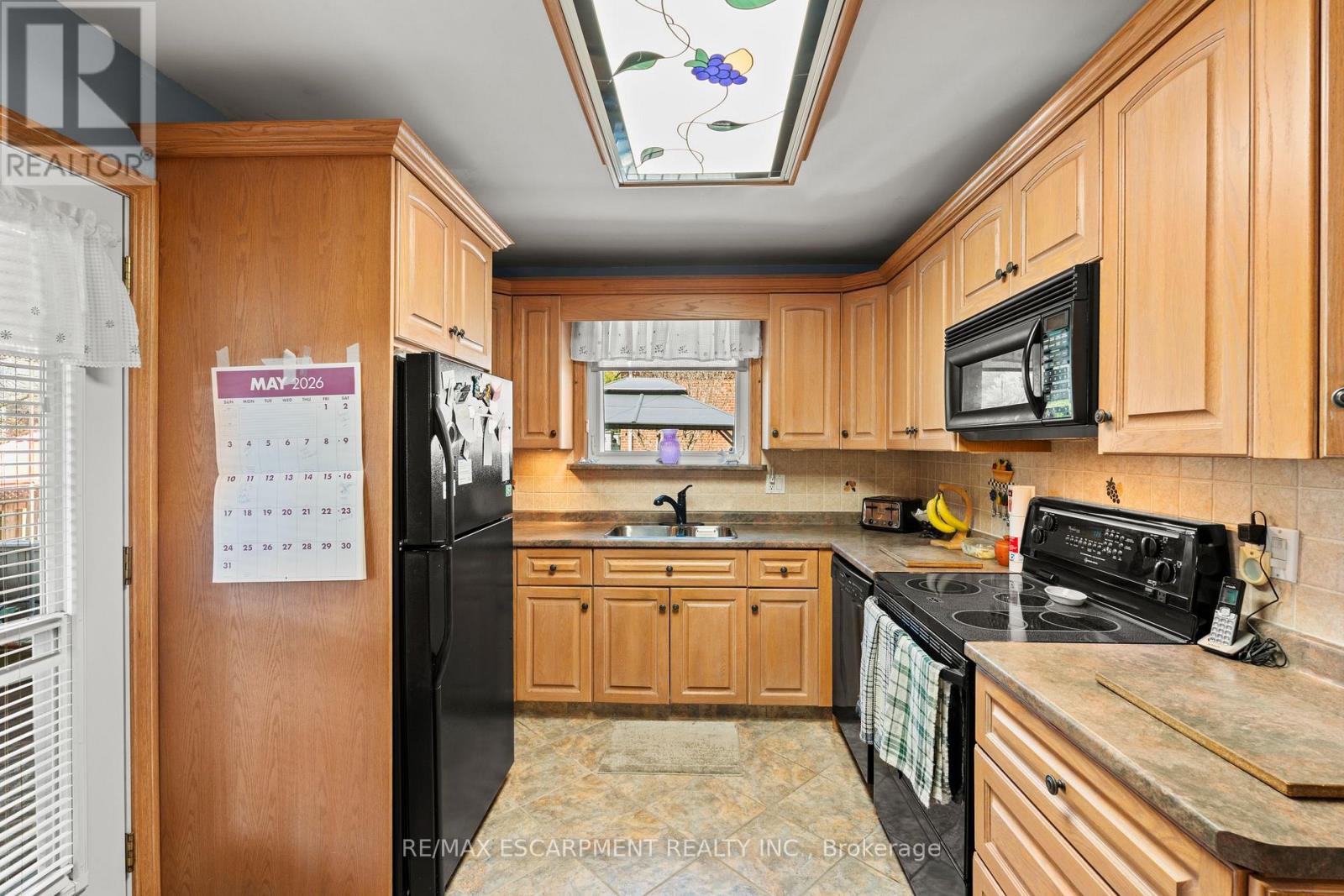 22 Dundonald Avenue, Hamilton, Ontario  L8K 4Z9 - Photo 12 - X13096172