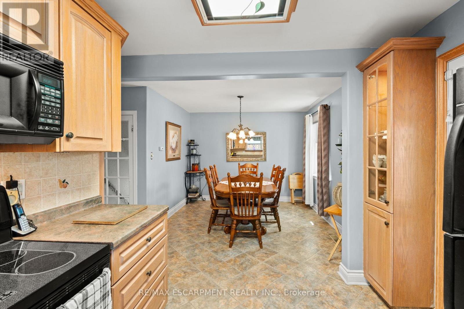22 Dundonald Avenue, Hamilton, Ontario  L8K 4Z9 - Photo 14 - X13096172