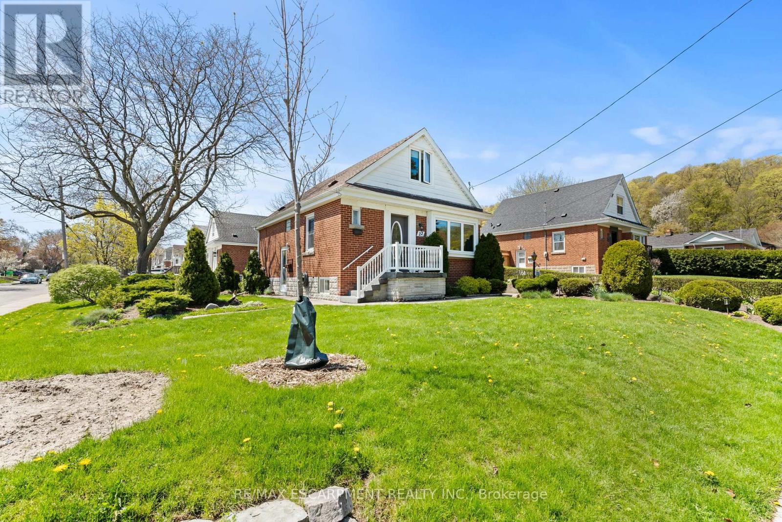 22 Dundonald Avenue, Hamilton, Ontario  L8K 4Z9 - Photo 4 - X13096172
