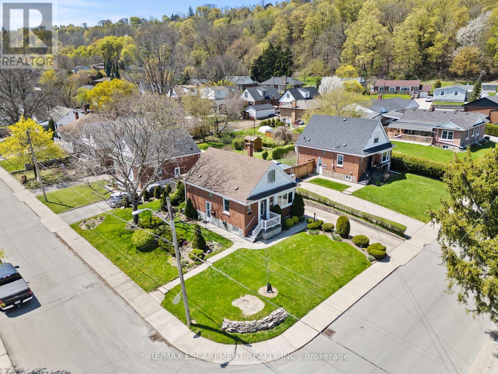 22 Dundonald Avenue, Hamilton, Ontario  L8K 4Z9 - Photo 45 - X13096172