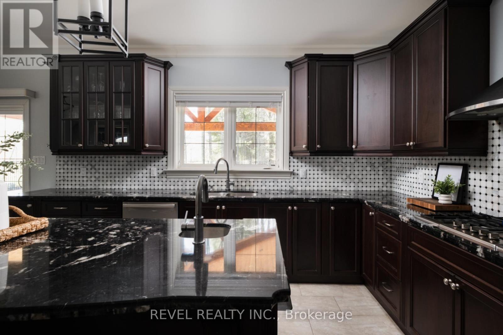 1505 Milburough Line, Hamilton, Ontario  L0R 1H0 - Photo 8 - X13096262