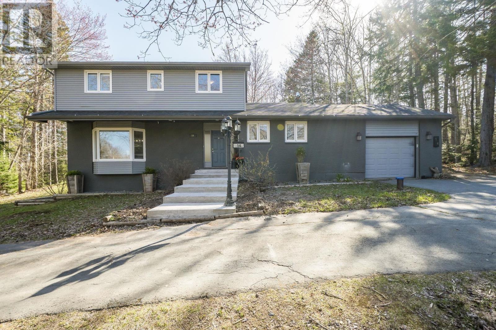 14 Sandstone Avenue, Fall River, Nova Scotia  B2T 1P5 - Photo 2 - 202610049