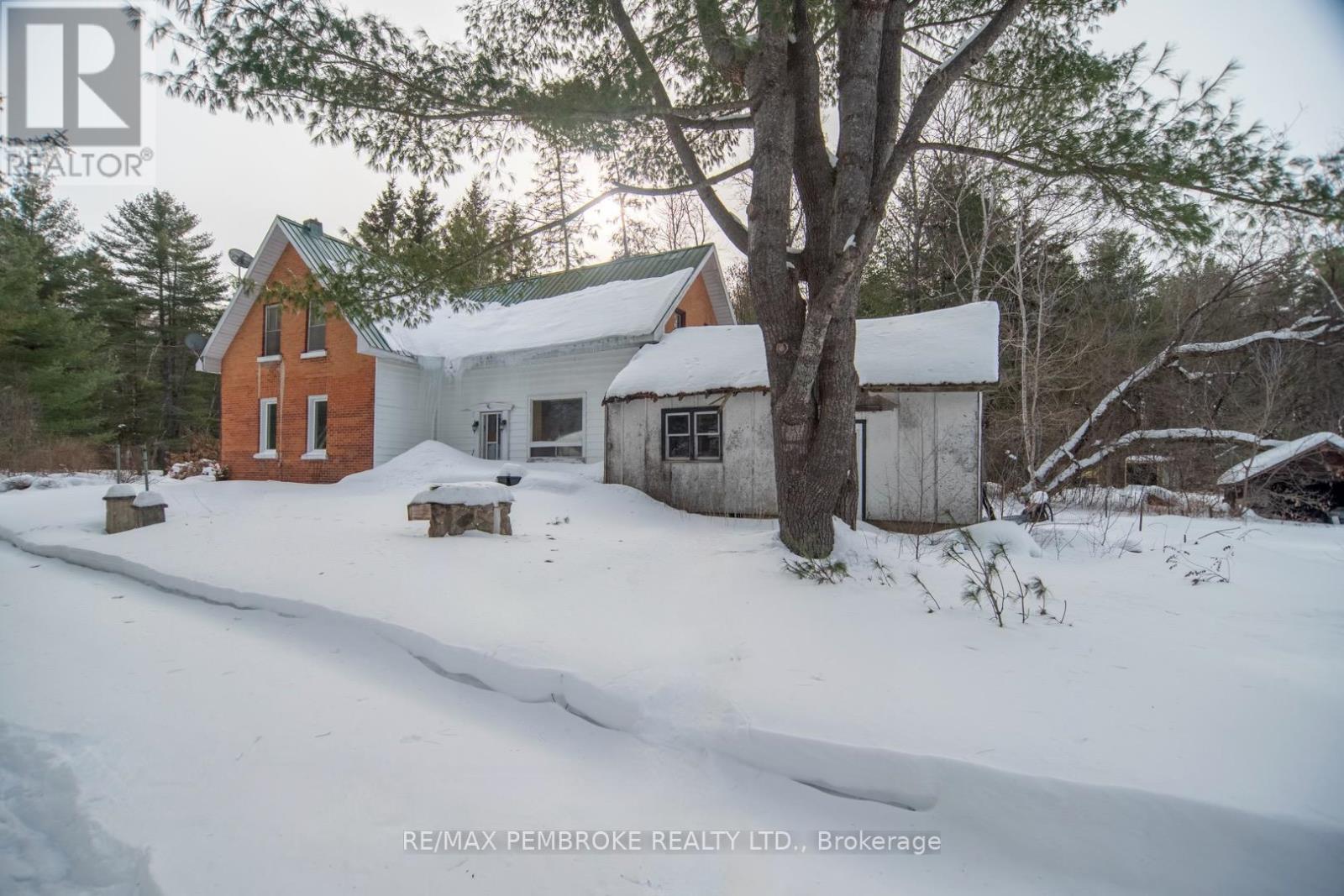 476 Airport Road, Petawawa, Ontario  K8A 6W7 - Photo 32 - X12799856