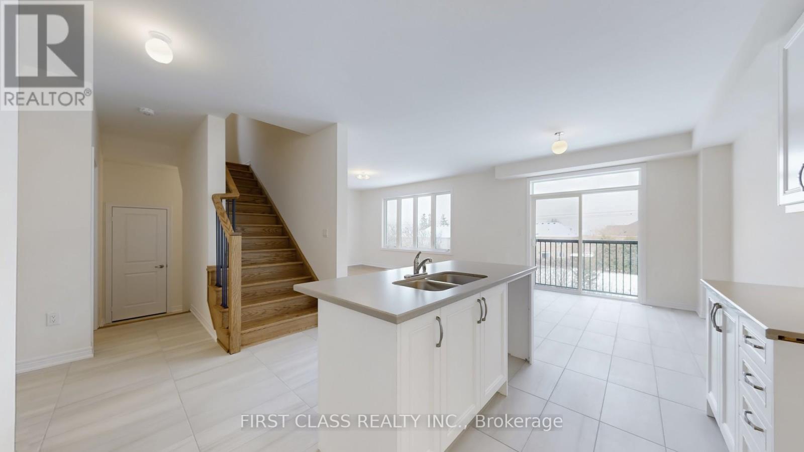 9 Percheron Court, Markham, Ontario  L6C 3T5 - Photo 11 - N12603730