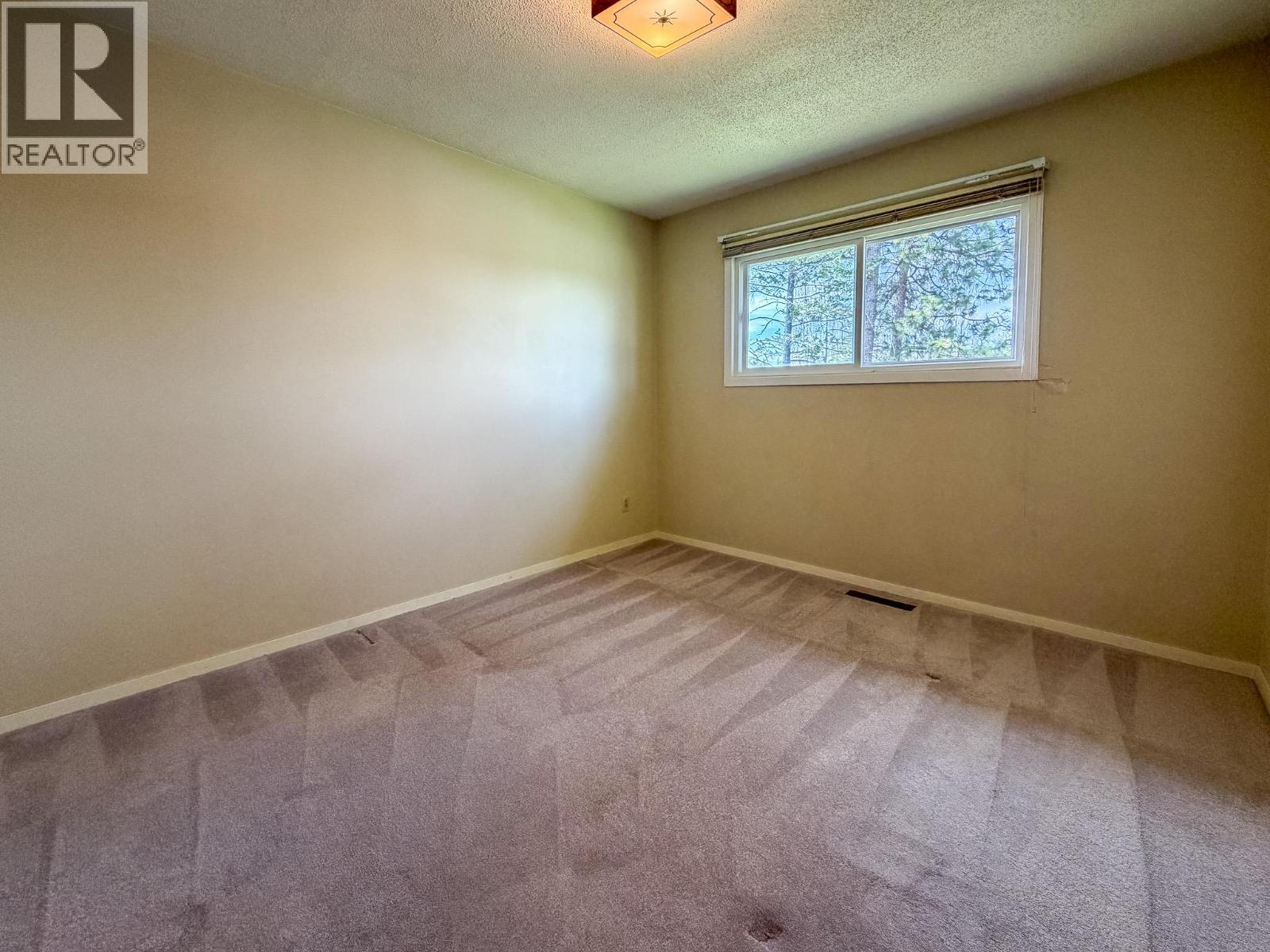 811 28th Avenue S, Cranbrook, British Columbia  V1C 3C8 - Photo 16 - 10386460
