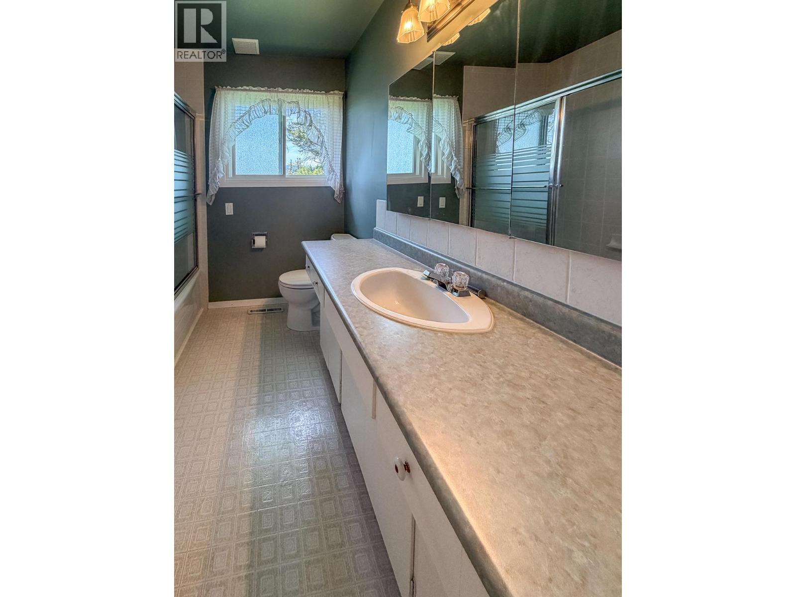 811 28th Avenue S, Cranbrook, British Columbia  V1C 3C8 - Photo 17 - 10386460