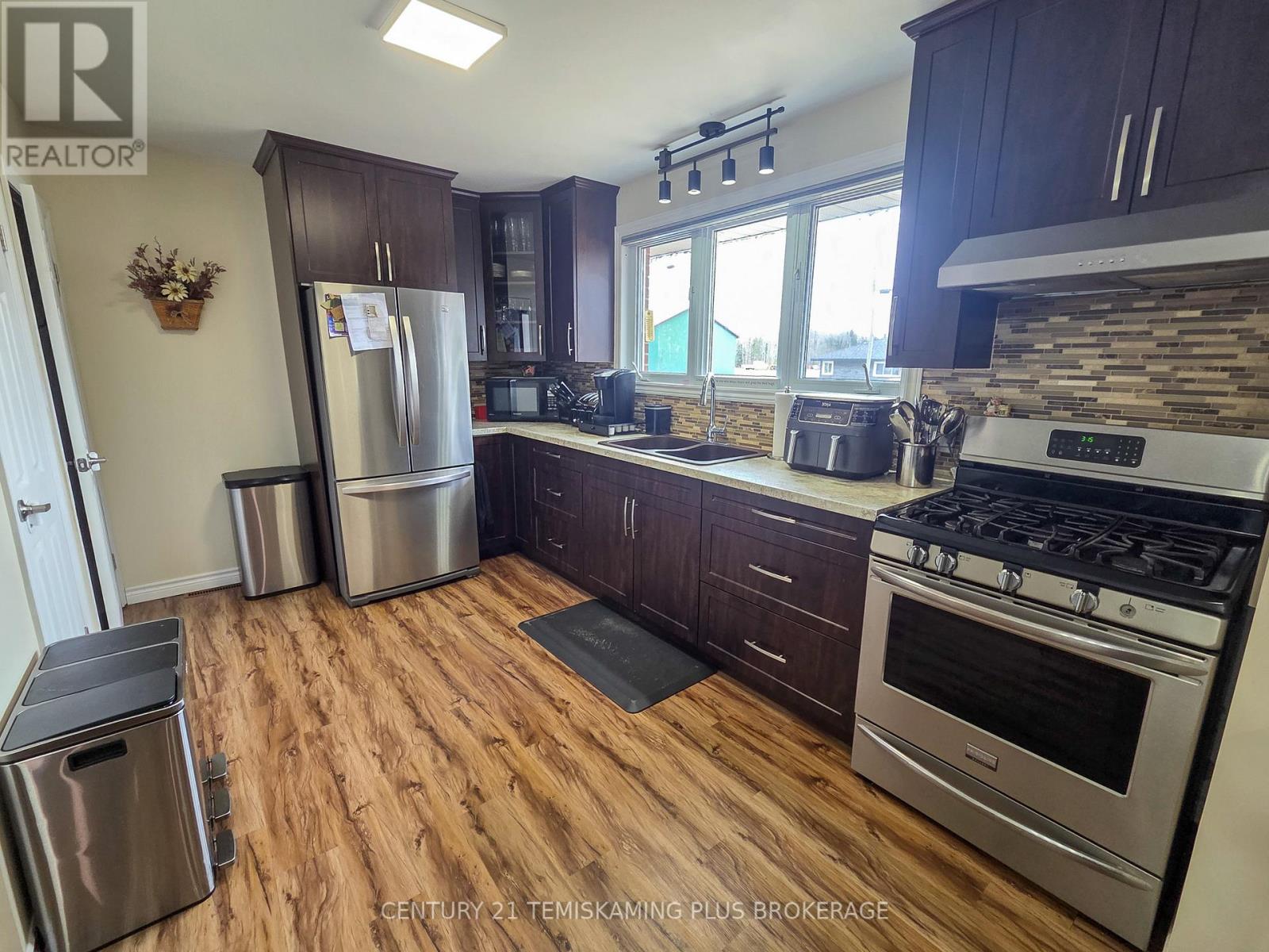 8 Browns Road, Englehart, Ontario  P0J 1H0 - Photo 3 - T13096346