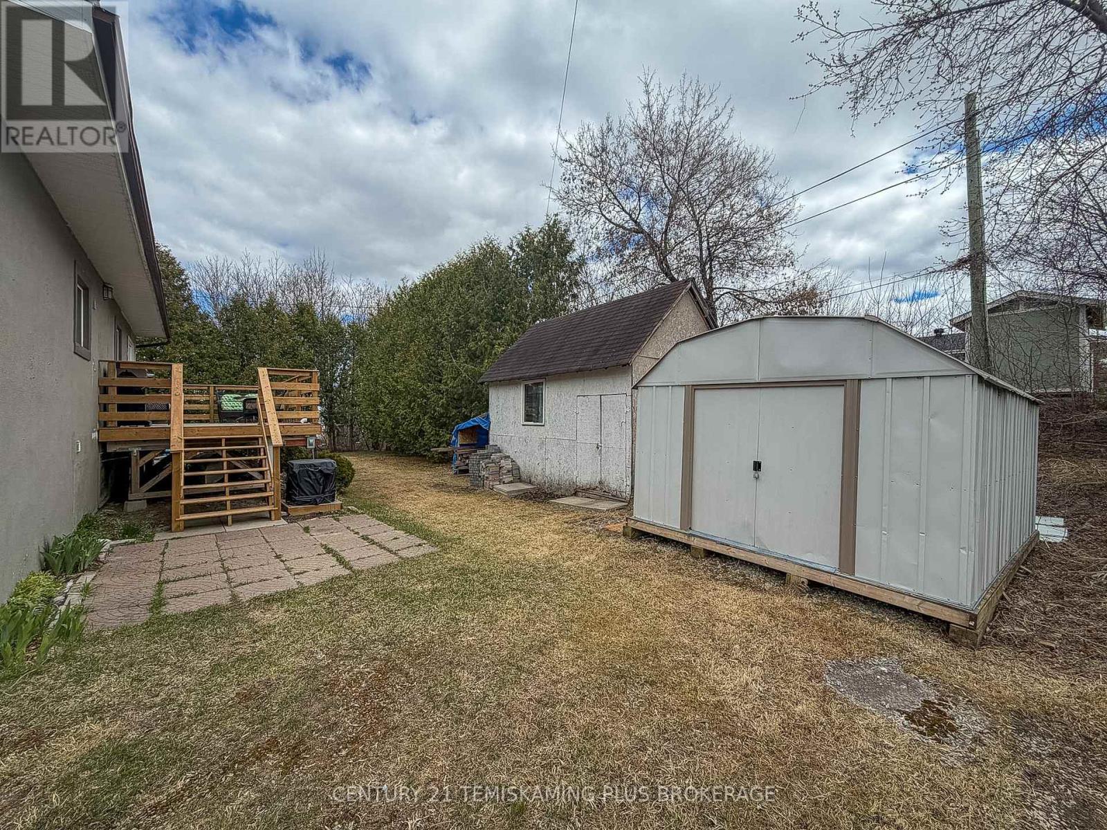 494 Amwell Street, Temiskaming Shores, Ontario  P0J 1K0 - Photo 4 - T13096588