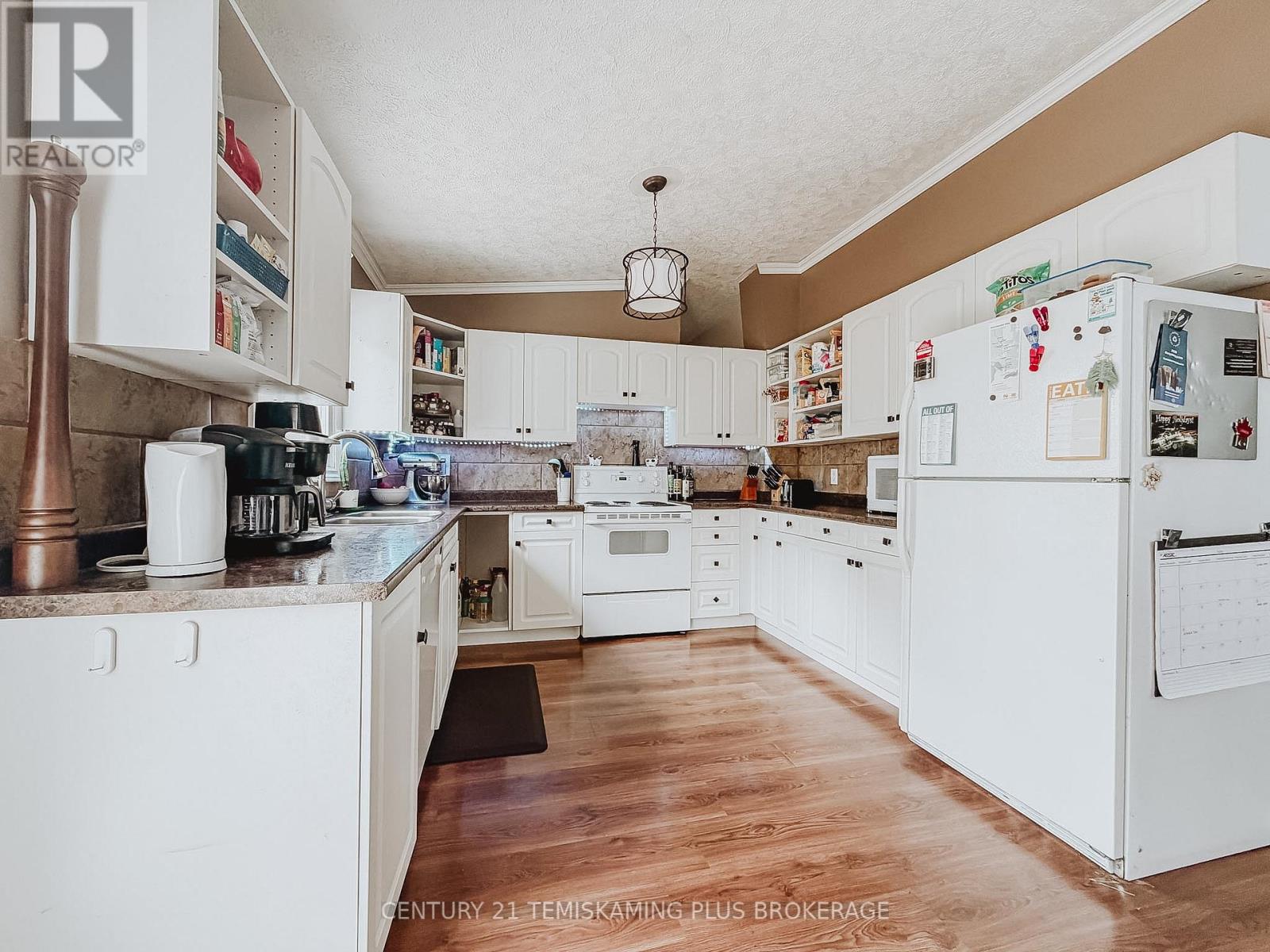 494 Amwell Street, Temiskaming Shores, Ontario  P0J 1K0 - Photo 9 - T13096588