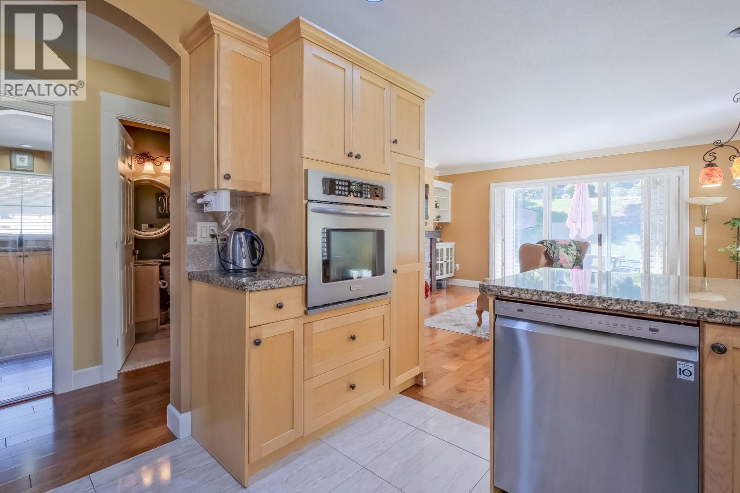 2310 Country Club Drive, Kelowna, British Columbia  V1V 2A6 - Photo 17 - 10385787