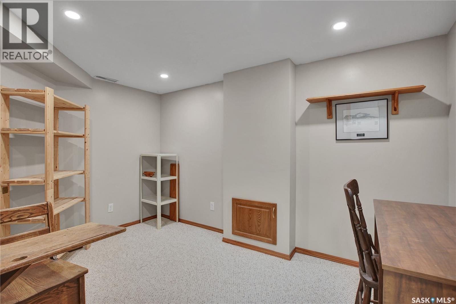 114 Woods Court, Saskatoon, Saskatchewan  S7N 4M2 - Photo 31 - SK035042