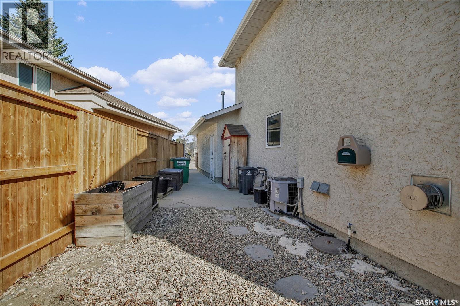 114 Woods Court, Saskatoon, Saskatchewan  S7N 4M2 - Photo 44 - SK035042