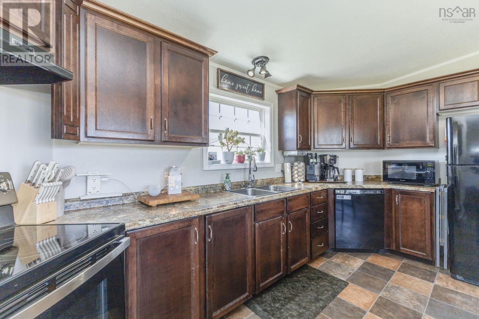 18 Chisholm Rd Road, Debert, Nova Scotia  B0M 1G0 - Photo 6 - 202610065