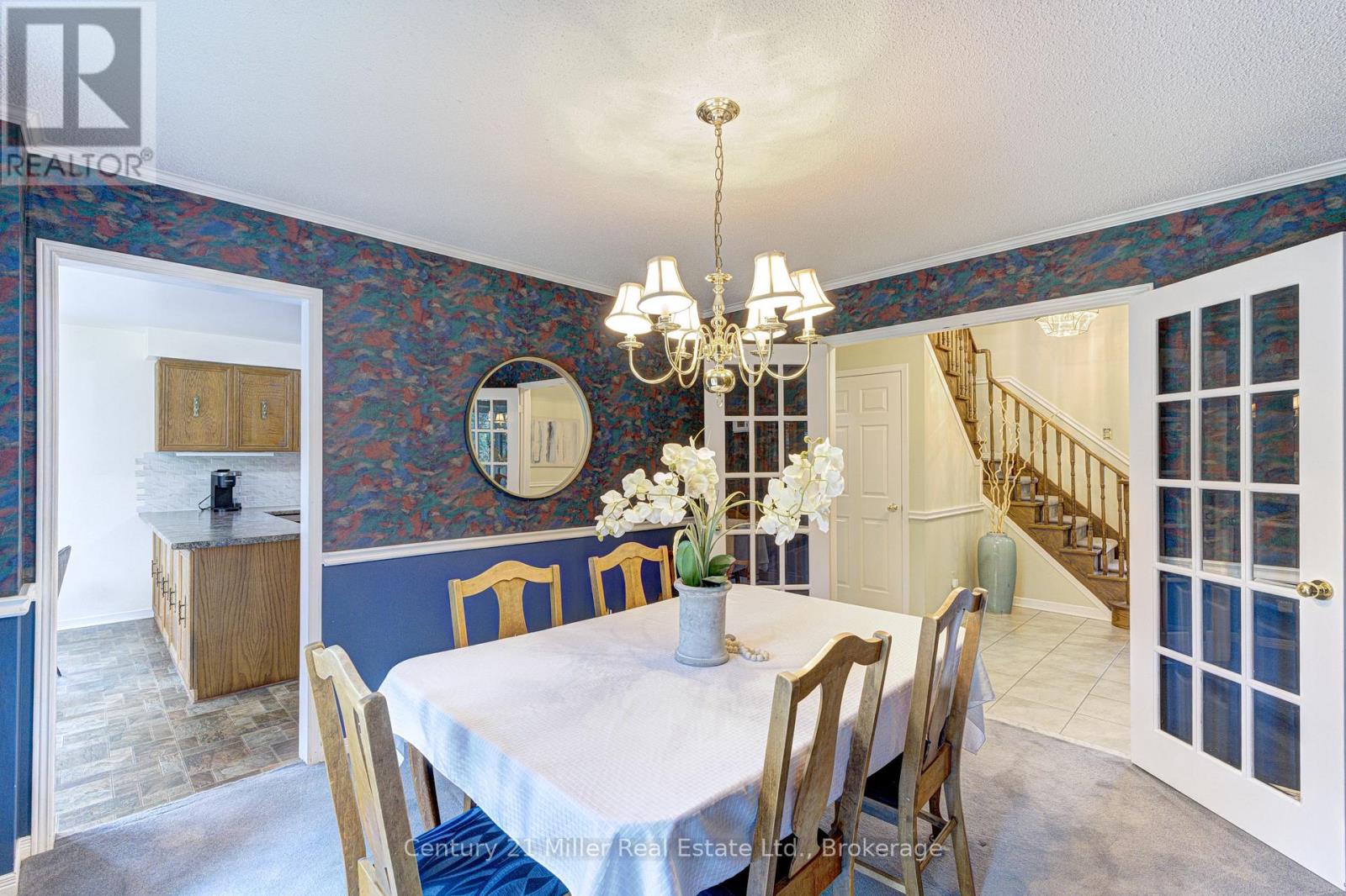 2046 Oxford Avenue, Oakville, Ontario  L6H 4K7 - Photo 12 - W13096620