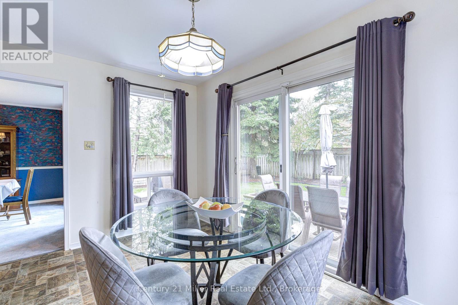 2046 Oxford Avenue, Oakville, Ontario  L6H 4K7 - Photo 20 - W13096620