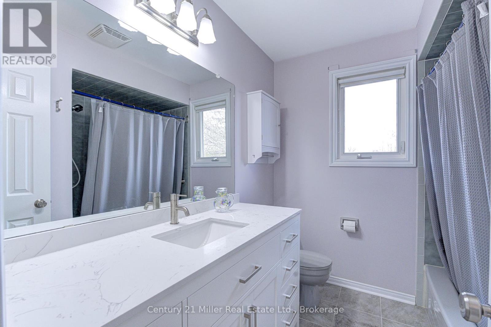 2046 Oxford Avenue, Oakville, Ontario  L6H 4K7 - Photo 24 - W13096620