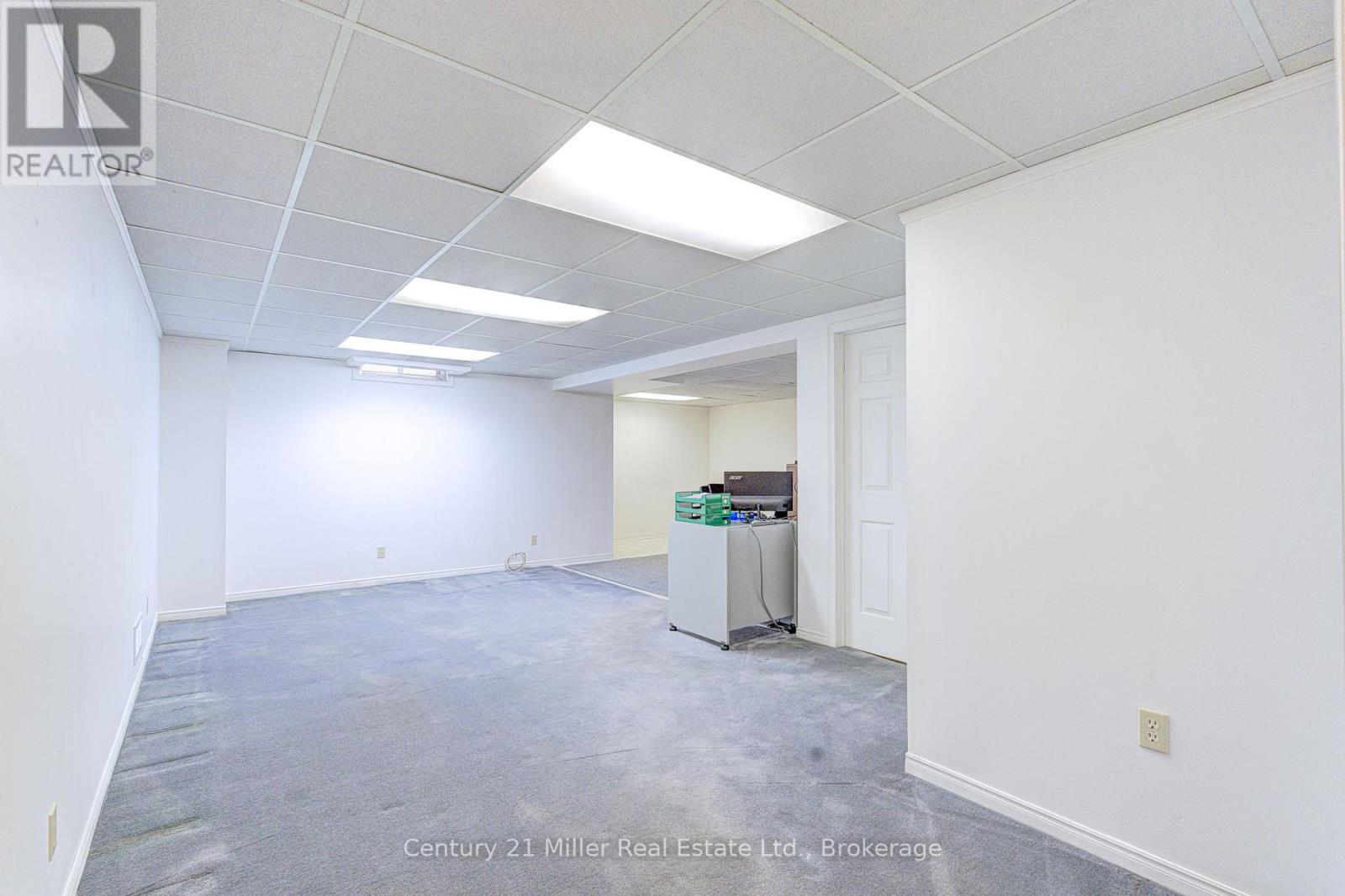 2046 Oxford Avenue, Oakville, Ontario  L6H 4K7 - Photo 34 - W13096620