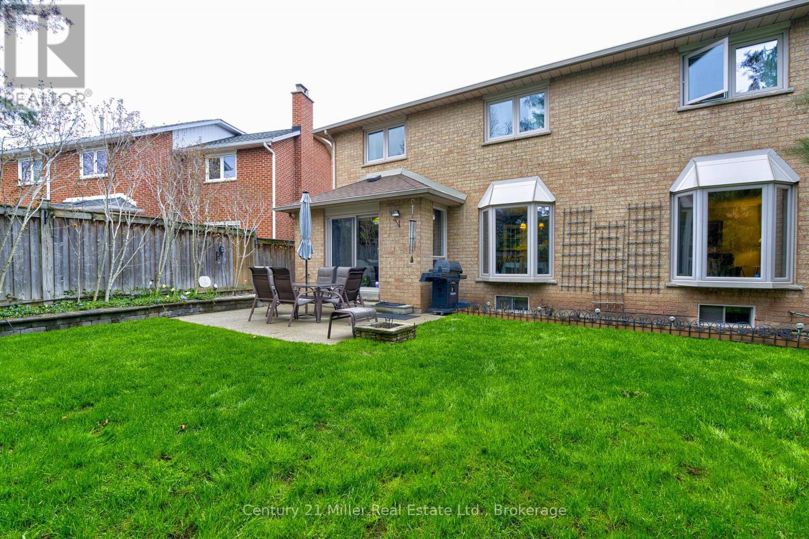 2046 Oxford Avenue, Oakville, Ontario  L6H 4K7 - Photo 41 - W13096620