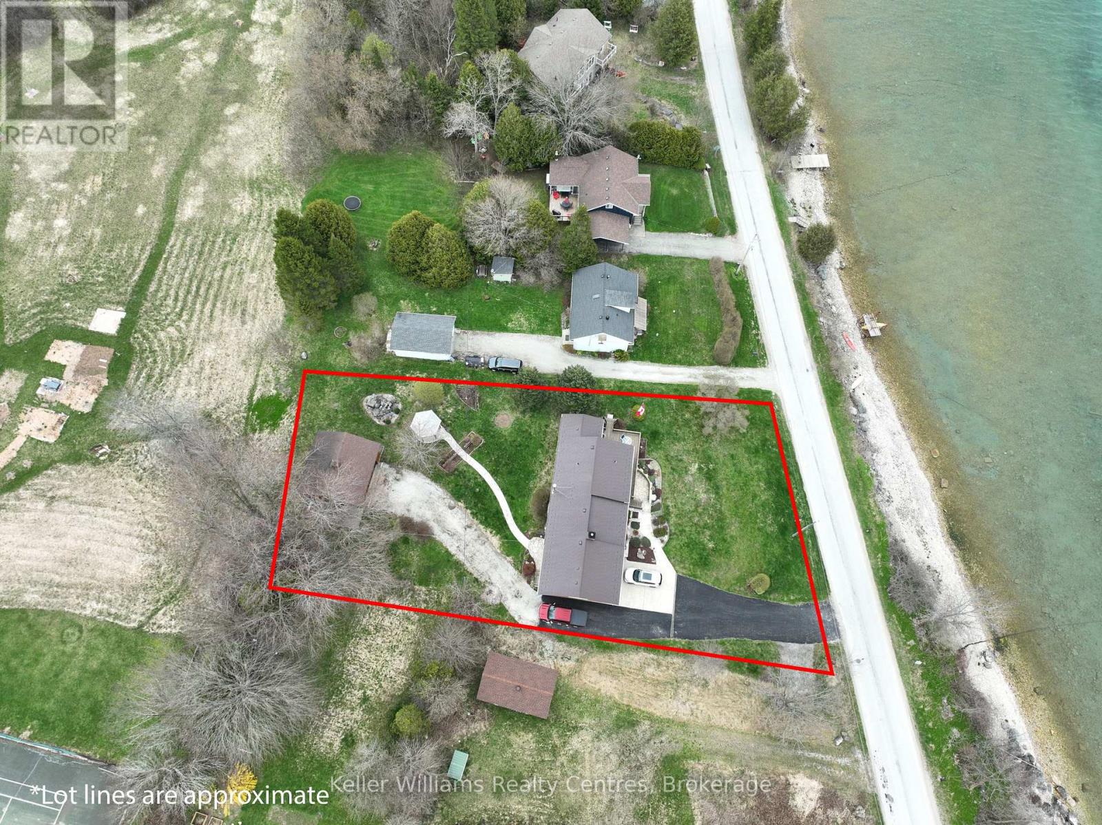 11 Mallory Beach Road, South Bruce Peninsula, Ontario  N0H 2T0 - Photo 3 - X12835420