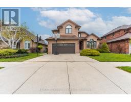 98 GLENHOLLOW DRIVE, Hamilton, Ontario