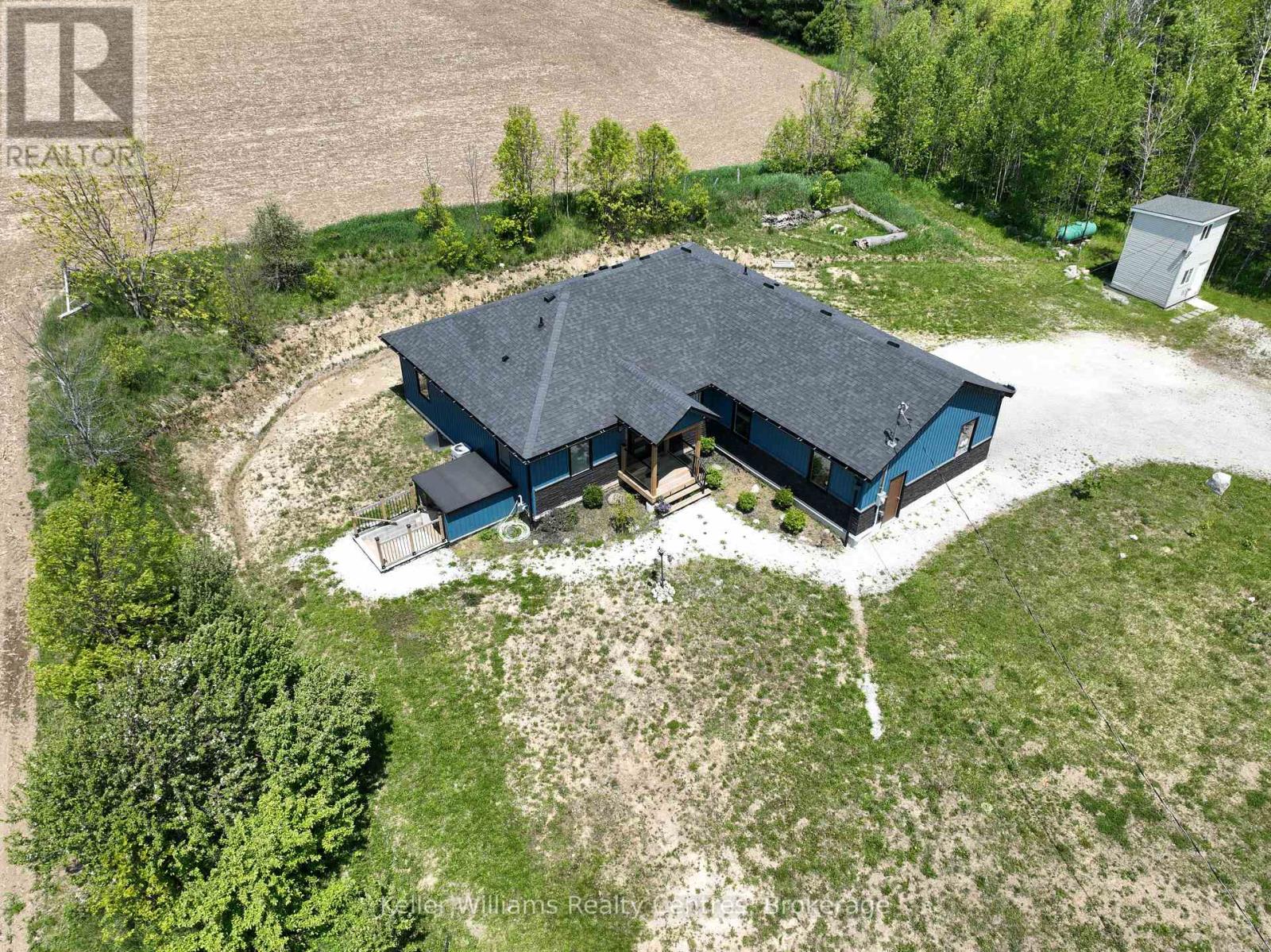 20 Red Bay Road, South Bruce Peninsula, Ontario  N0H 2T0 - Photo 2 - X12877384