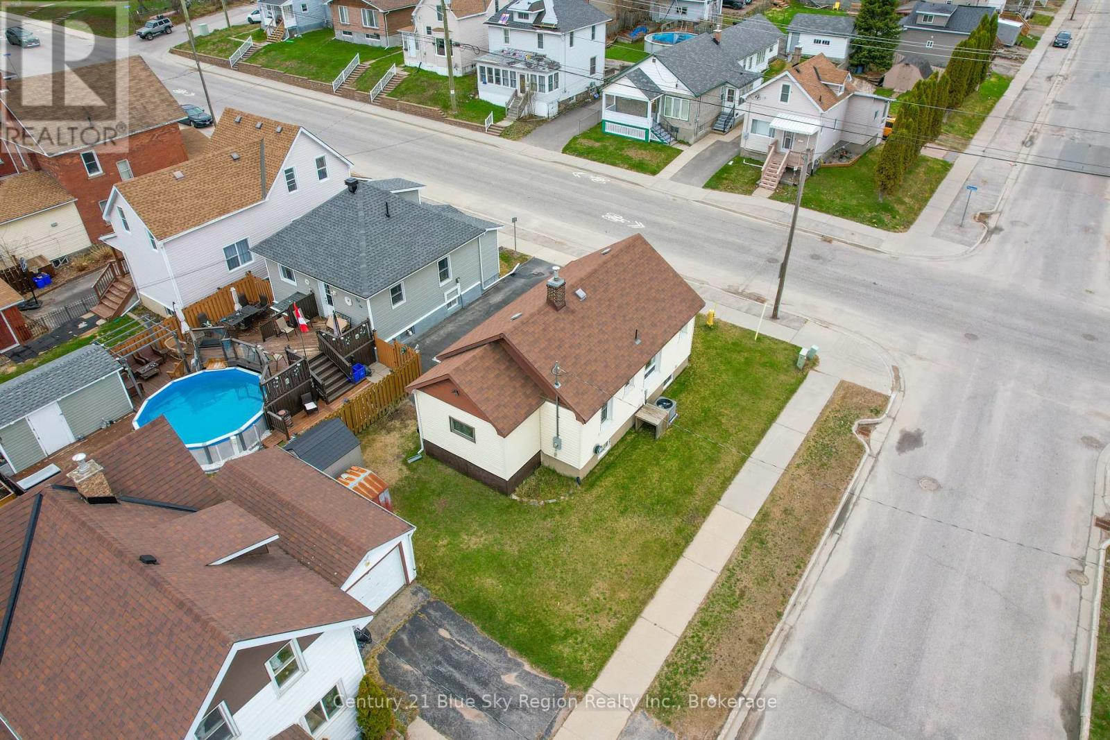 989 Ferguson Street, North Bay (Central), Ontario  P1B 1Y2 - Photo 28 - X13096434