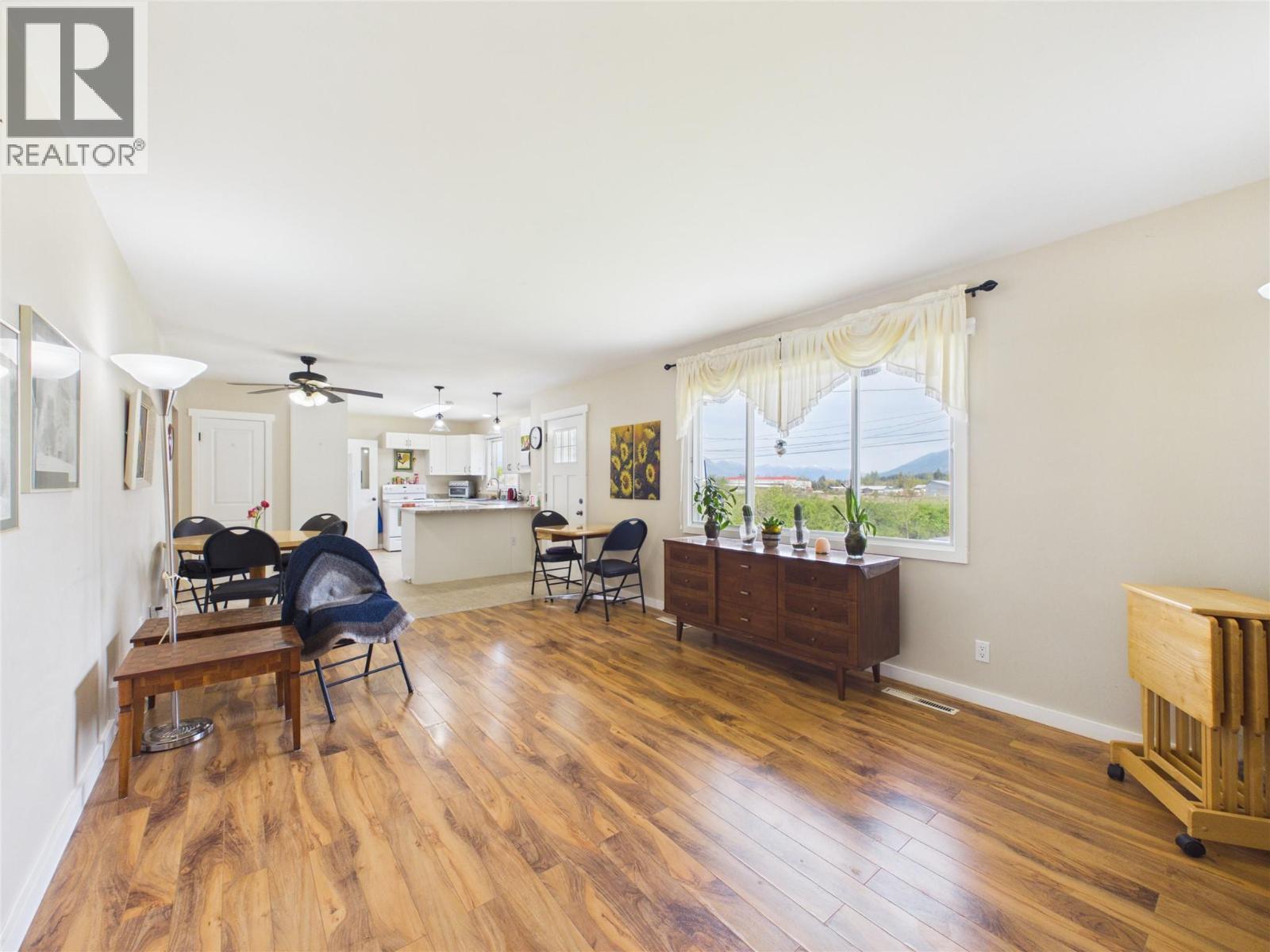 623 Devon Street, Creston, British Columbia  V0B 1G6 - Photo 11 - 10386396