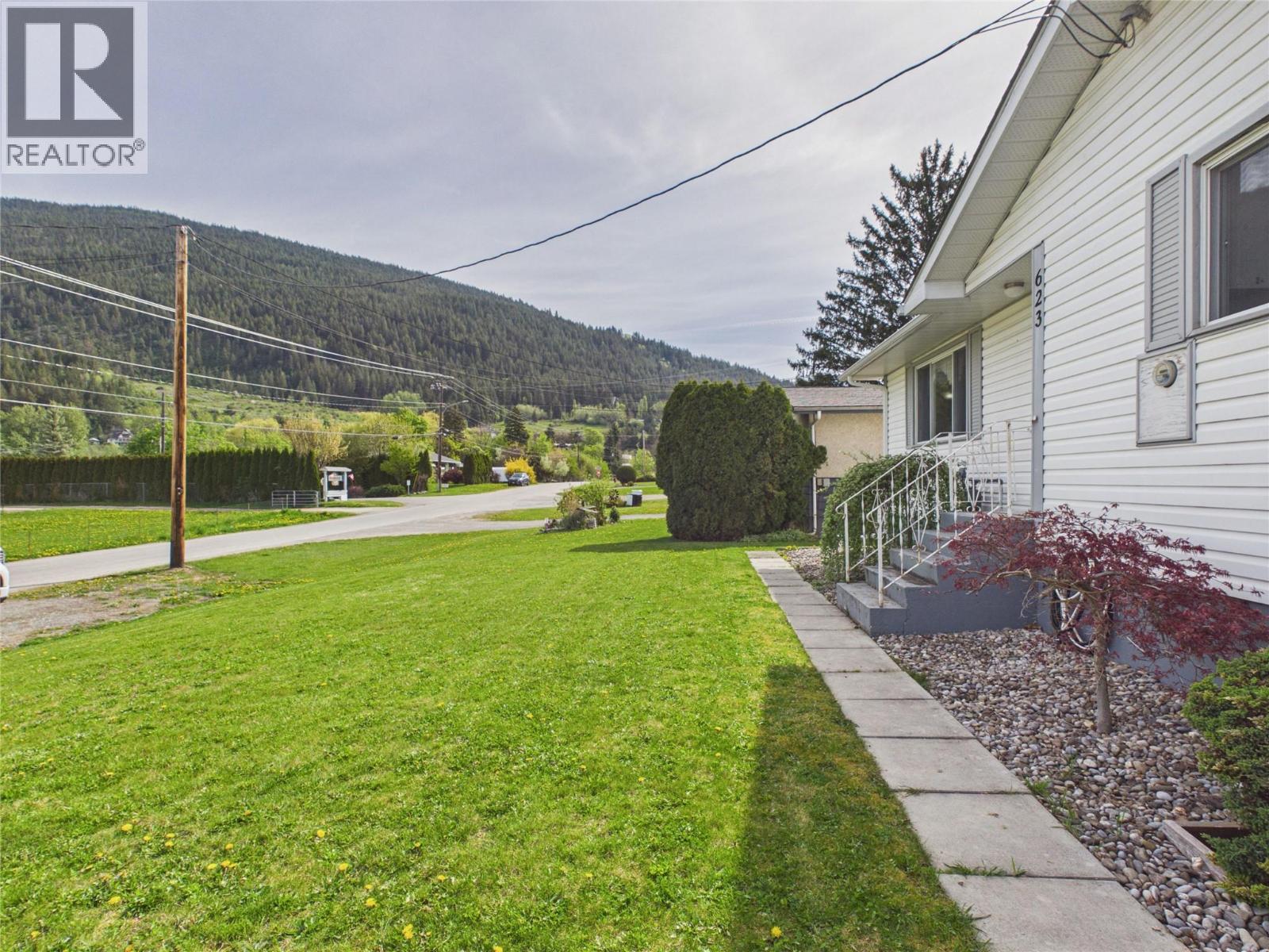 623 Devon Street, Creston, British Columbia  V0B 1G6 - Photo 36 - 10386396