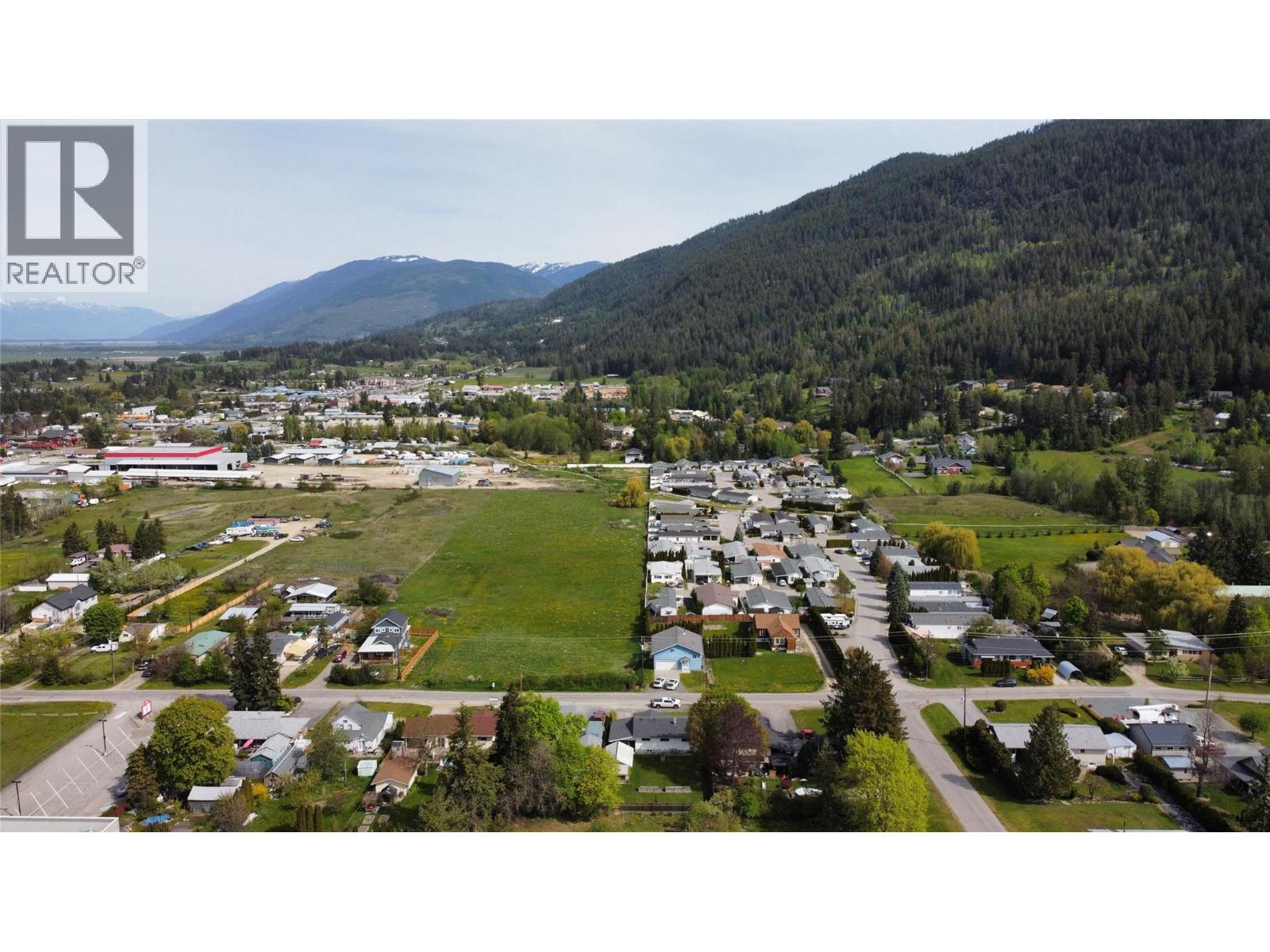 623 Devon Street, Creston, British Columbia  V0B 1G6 - Photo 42 - 10386396