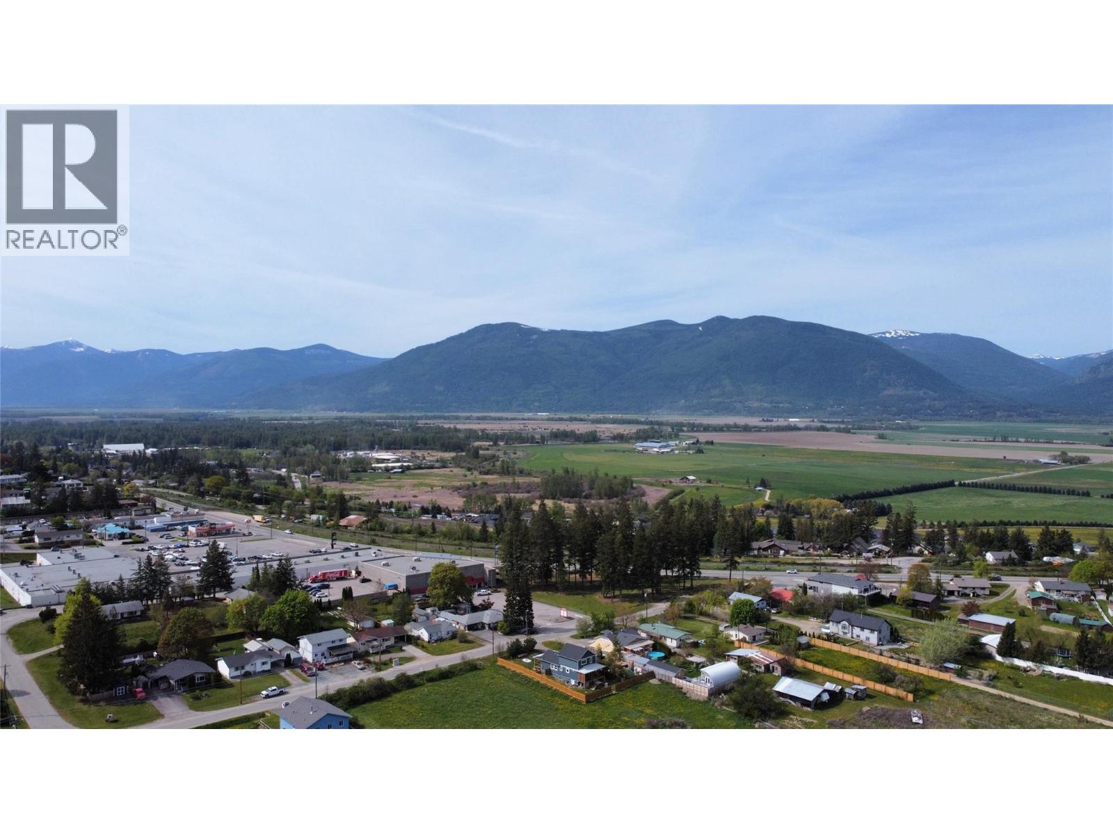 623 Devon Street, Creston, British Columbia  V0B 1G6 - Photo 45 - 10386396