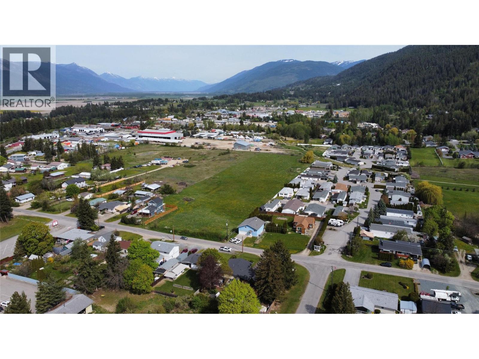 623 Devon Street, Creston, British Columbia  V0B 1G6 - Photo 47 - 10386396