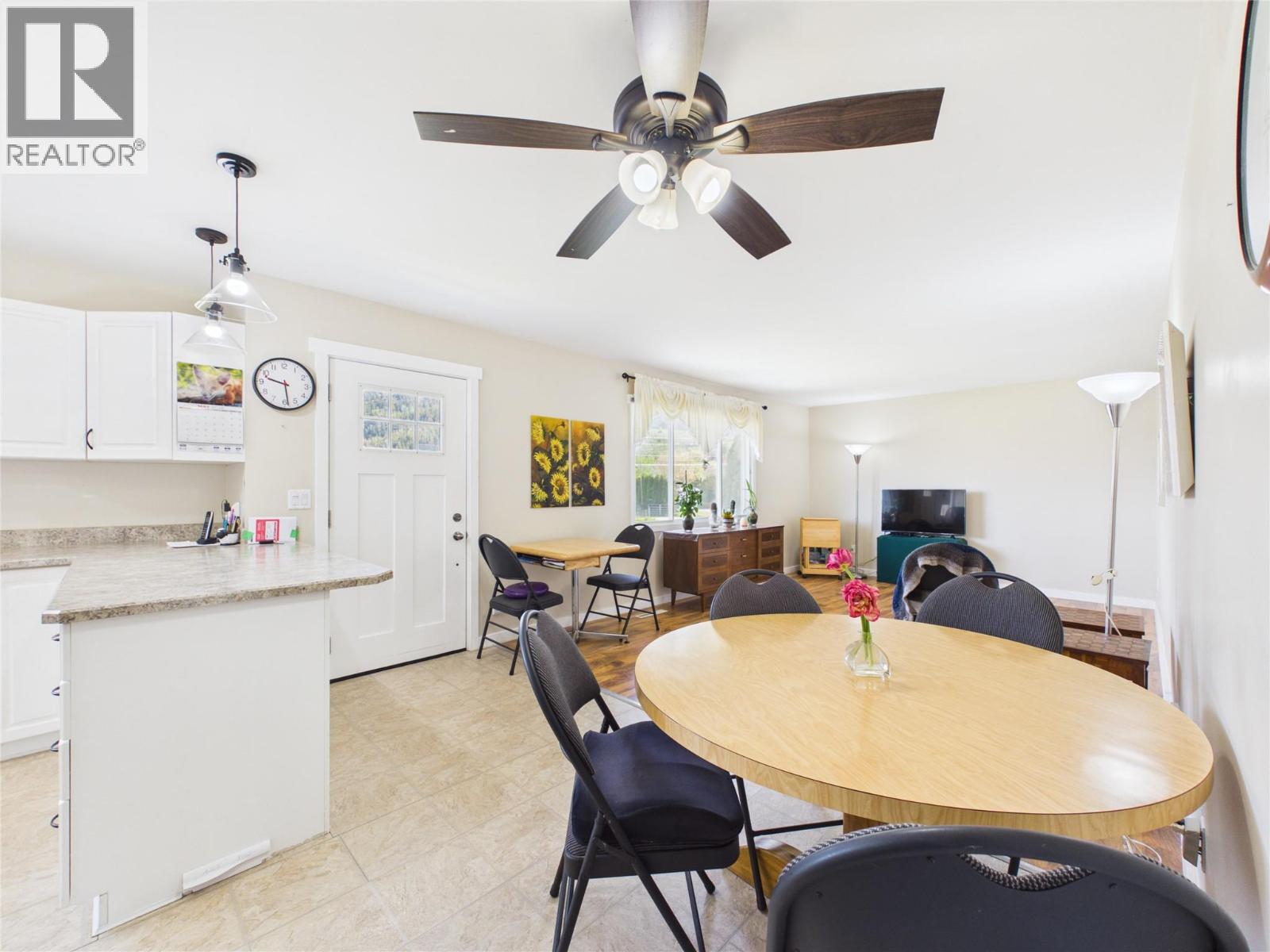 623 Devon Street, Creston, British Columbia  V0B 1G6 - Photo 7 - 10386396