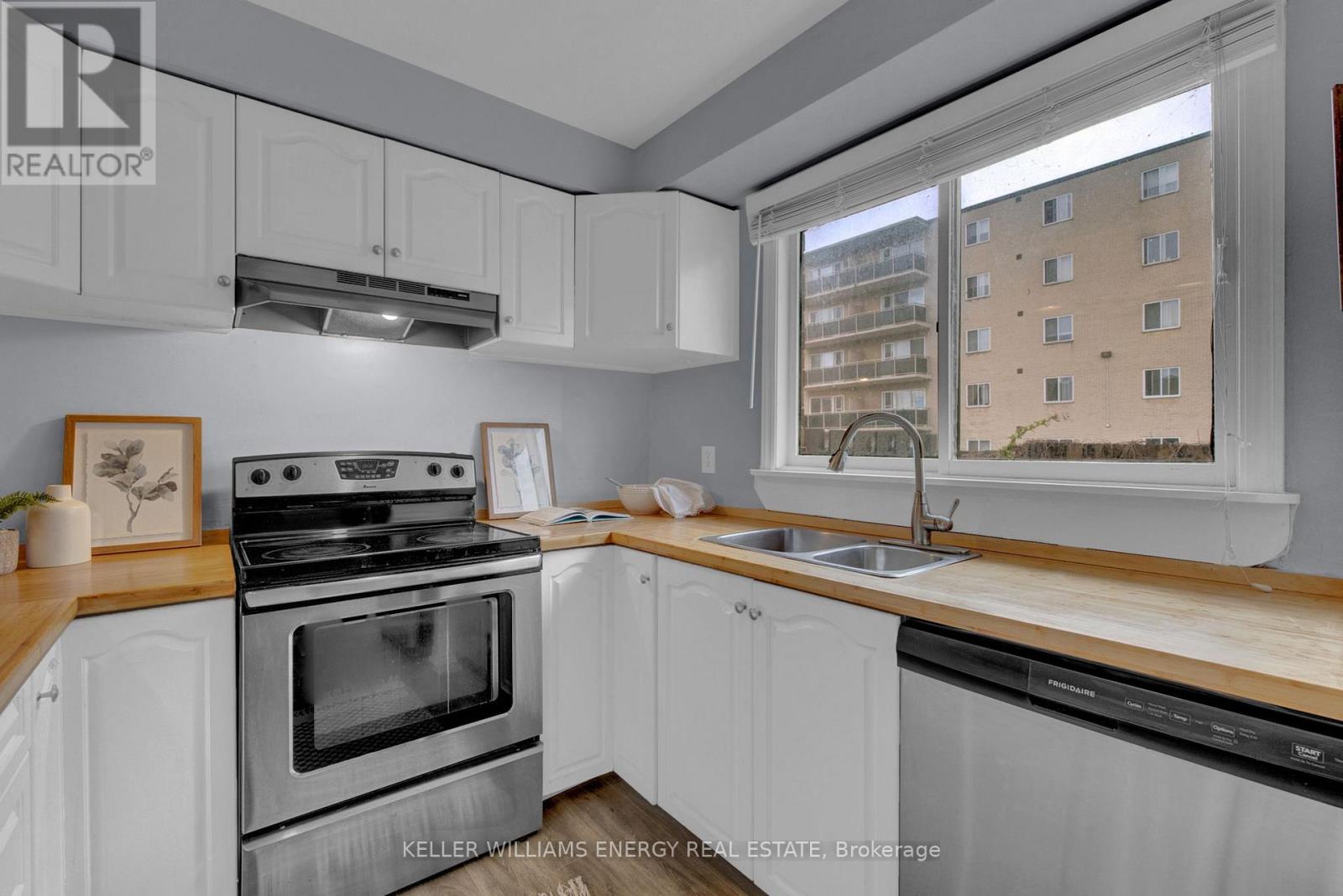 Unit#20 - 960 Glen Street, Oshawa, Ontario  L1J 6E8 - Photo 7 - E13096396