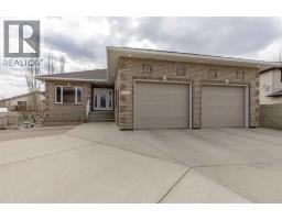 630 Couleecreek Place S, Lethbridge, Alberta