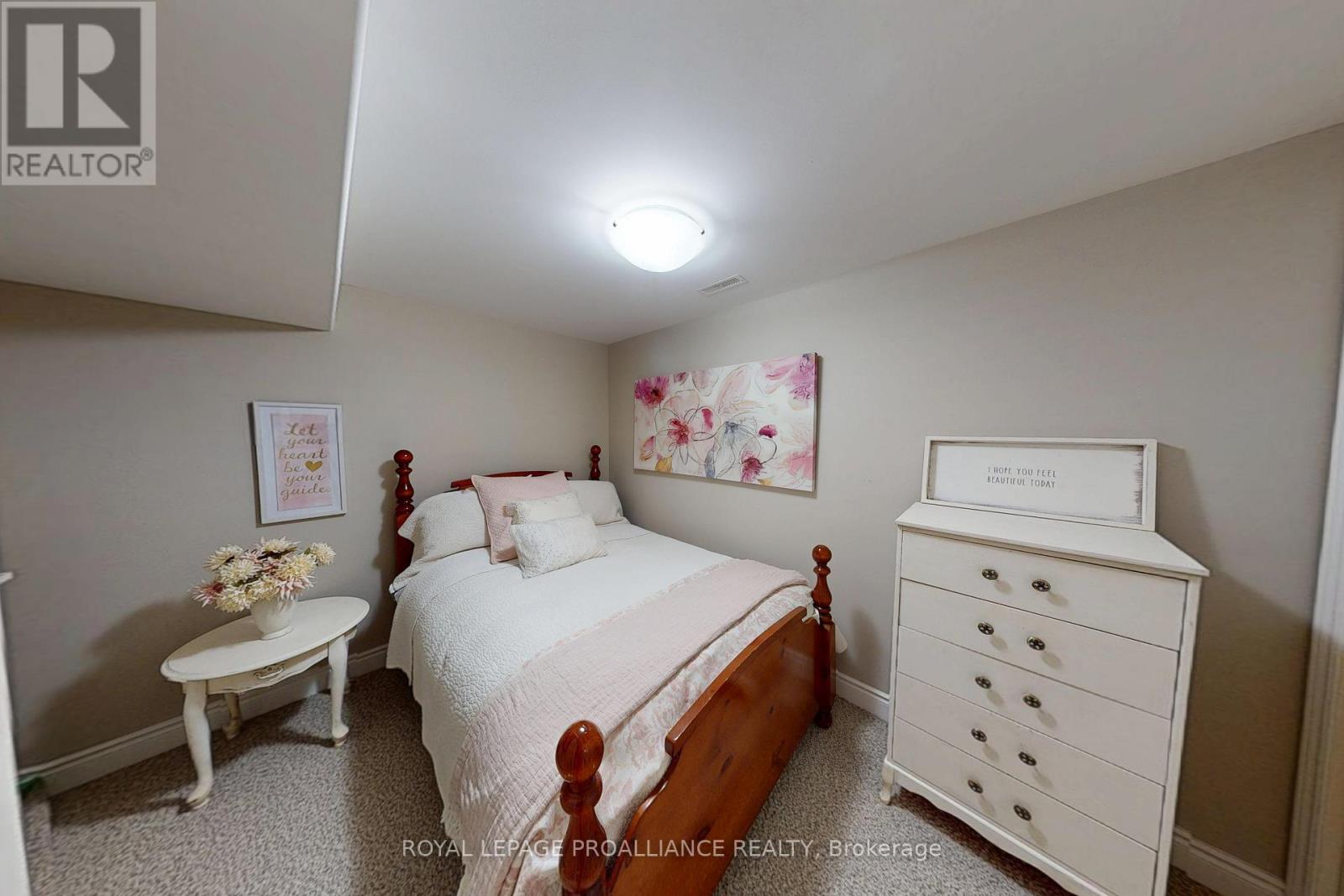 23 Ledgerock Court, Quinte West, Ontario  K8R 0A1 - Photo 17 - X13096442