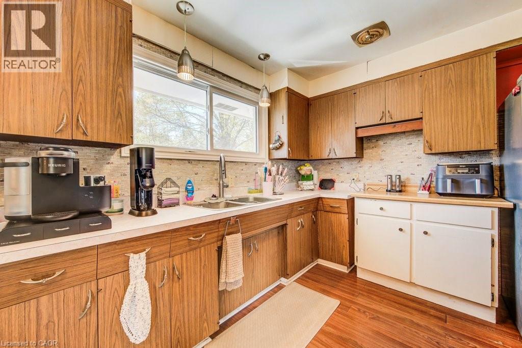 216 Hungerford Road, Cambridge, Ontario  N3C 2R4 - Photo 14 - 40825534