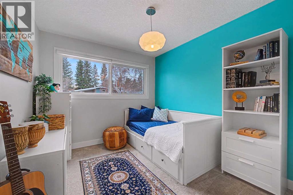 32 Sinclair Crescent SW, Calgary, Alberta  T2W 0L7 - Photo 20 - A2284512