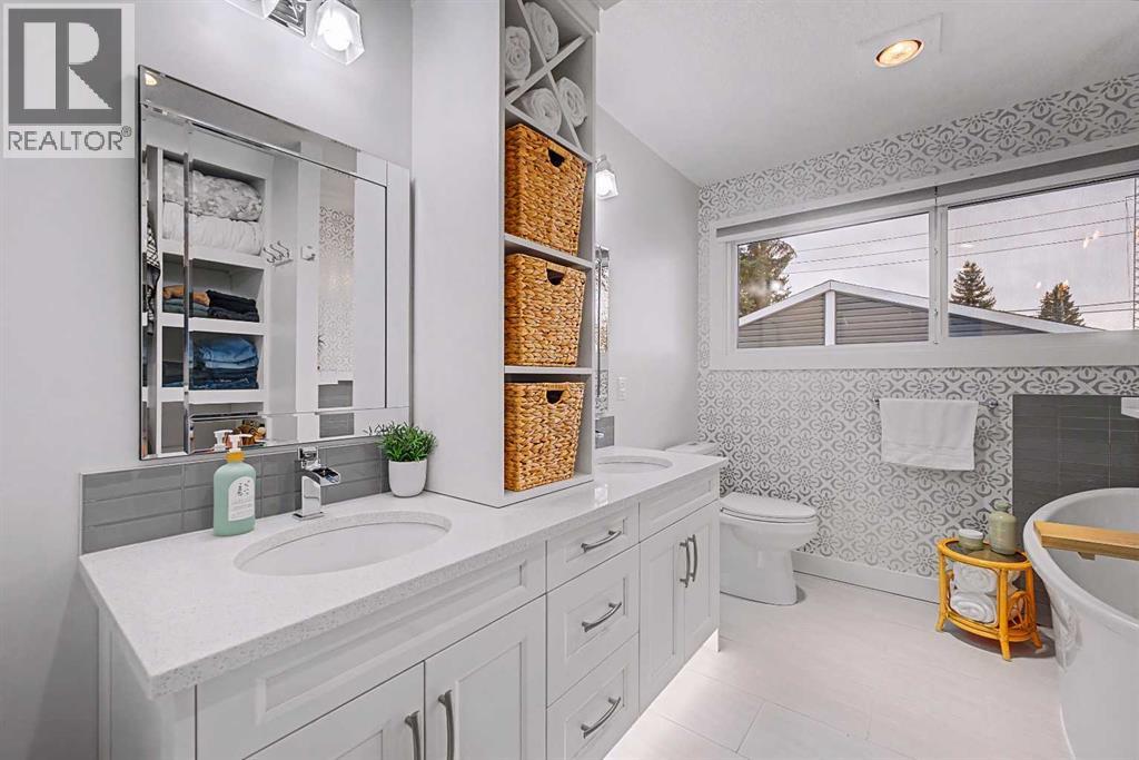 32 Sinclair Crescent SW, Calgary, Alberta  T2W 0L7 - Photo 24 - A2284512