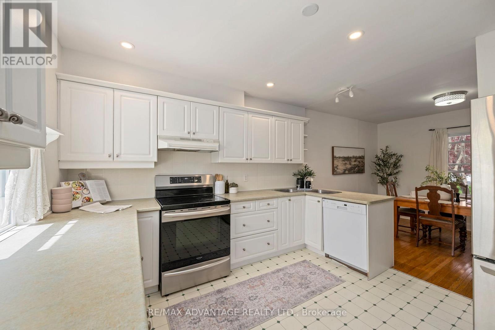 543 Chester Street, London South, Ontario  N6C 2K1 - Photo 8 - X13096572