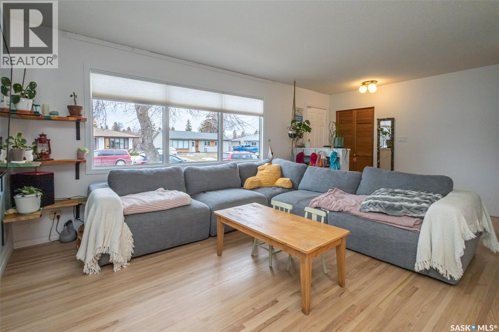 38 Morris Drive, Saskatoon, Saskatchewan  S7L 3T9 - Photo 5 - SK035174