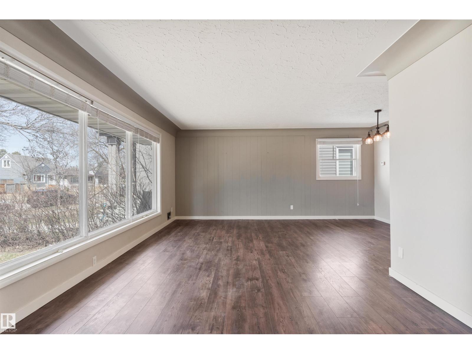 10707 129 St Nw, Edmonton, Alberta  T5N 1Y2 - Photo 3 - E4486233