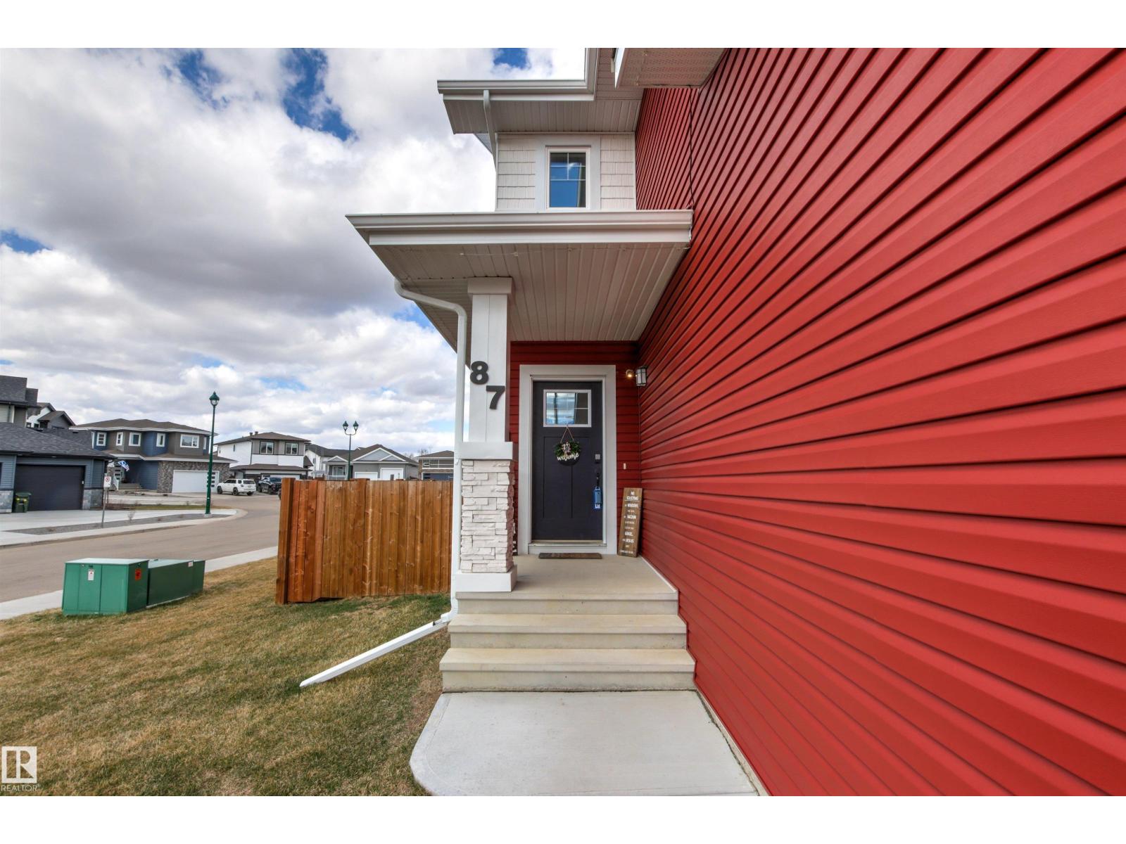 87 Rancher Rd, Ardrossan, Alberta  T8E 0B3 - Photo 2 - E4486235