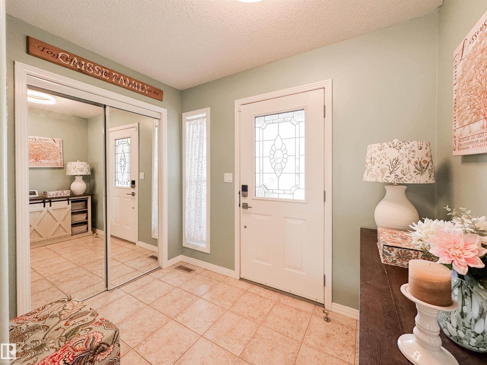 36 Eastgate Wy, St. Albert, Alberta  T8N 7K1 - Photo 2 - E4486238