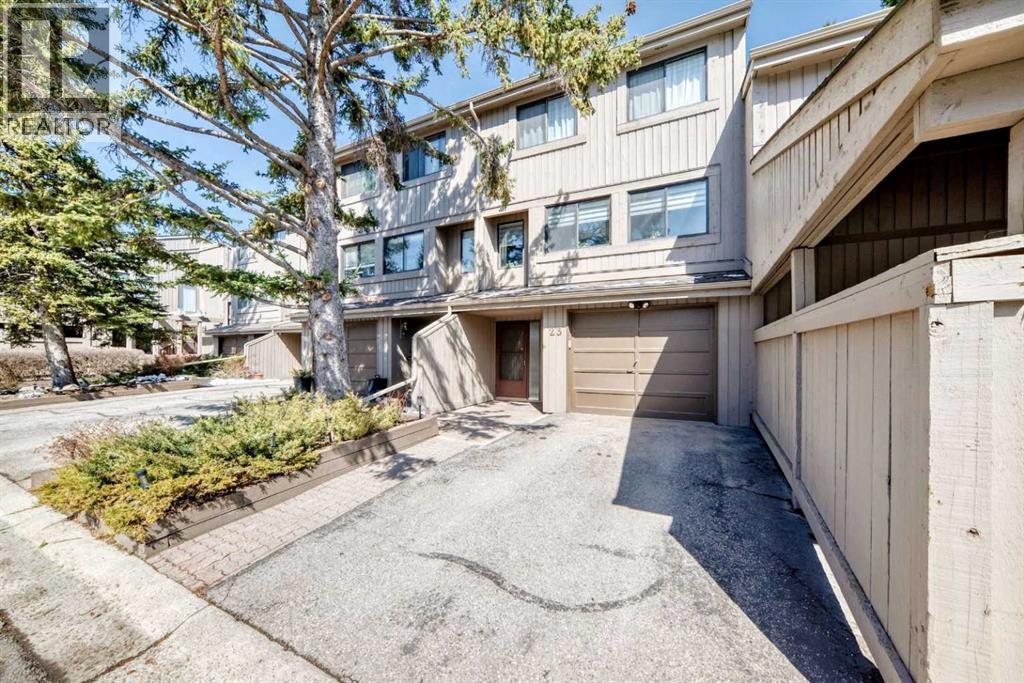 23, 10457 19 Street SW, Calgary, Alberta  T2W 3E6 - Photo 2 - A2303849