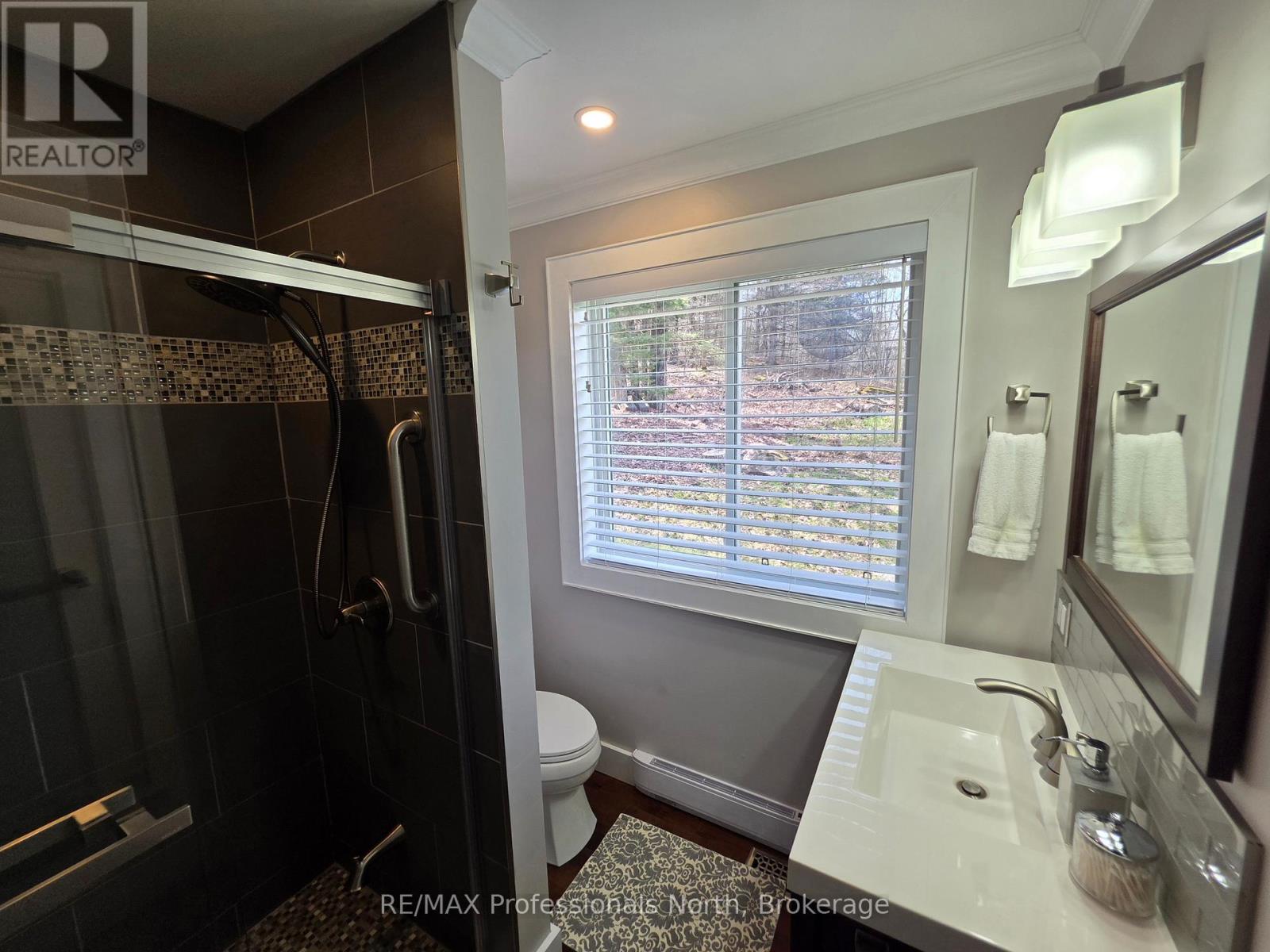 1115 Rosseau Lake 1 Road, Muskoka Lakes, Ontario  P0B 1M0 - Photo 12 - X13096480