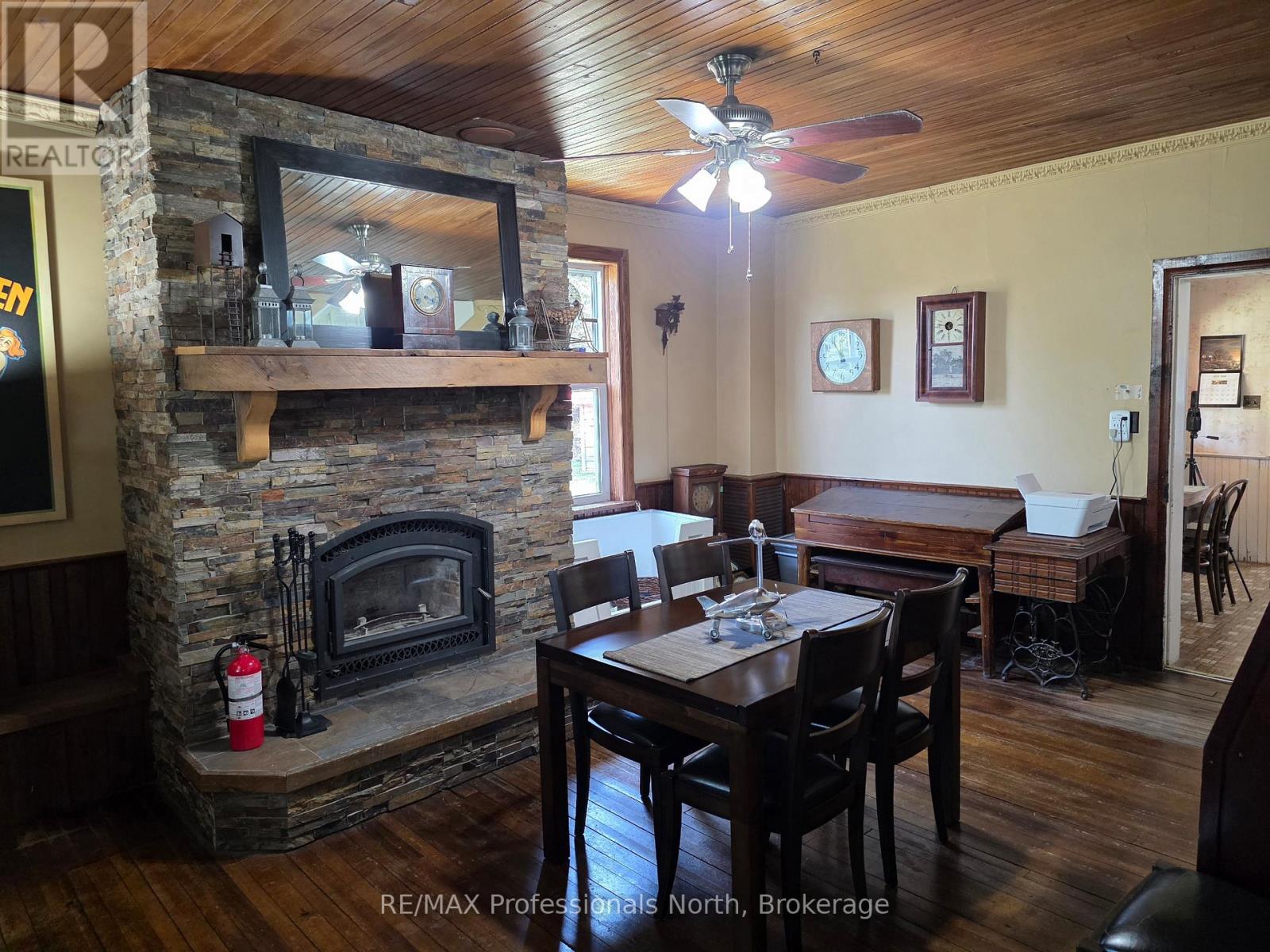 1115 Rosseau Lake 1 Road, Muskoka Lakes, Ontario  P0B 1M0 - Photo 19 - X13096480