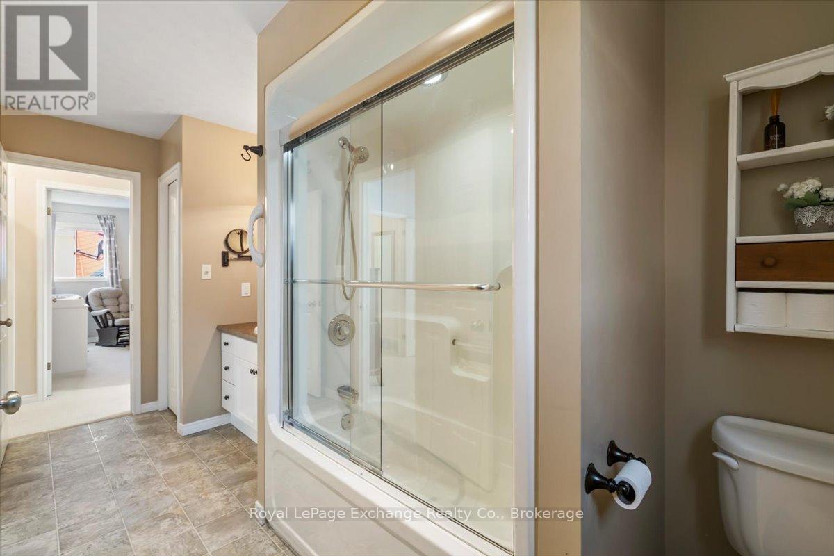 530 Lynden Crescent, Kincardine, Ontario  N2Z 3B1 - Photo 18 - X13096552