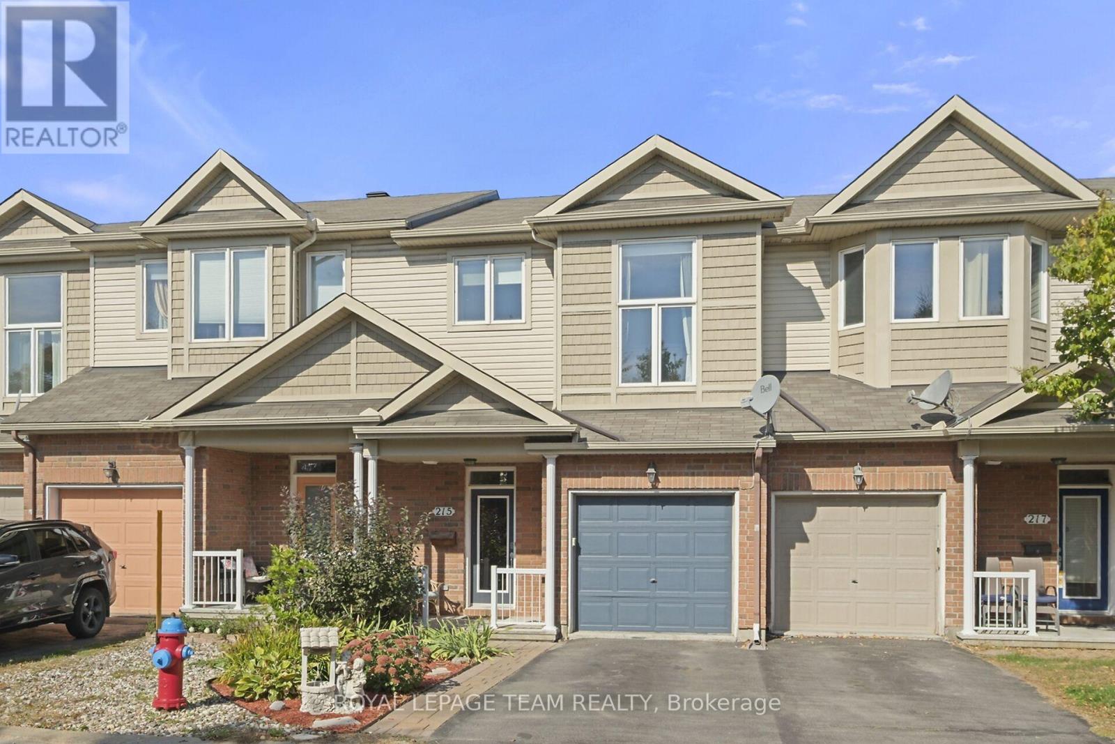 215 PARKROSE PRIVATE, Ottawa, Ontario