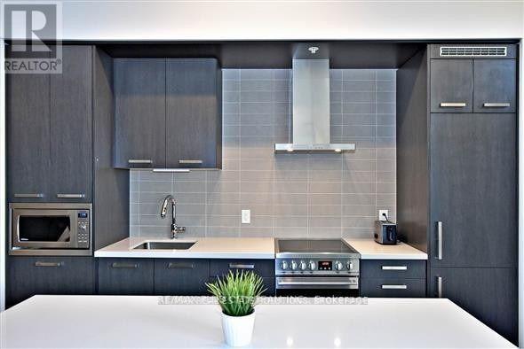 N106 - 120 Bayview Avenue, Toronto, Ontario  M5A 0G4 - Photo 6 - C13096400